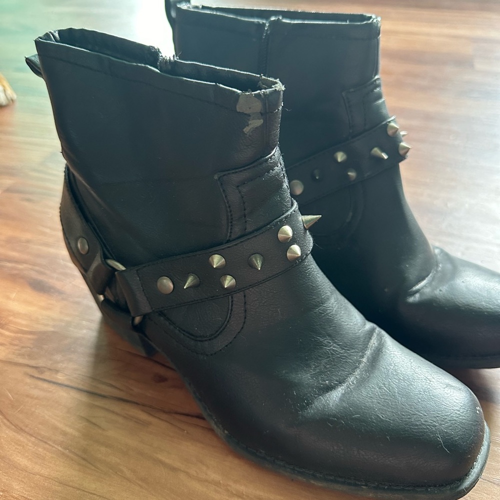 Pink & Pepper Spikey Booties